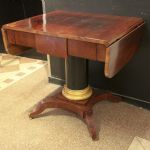 812 1711 COFFEE TABLE